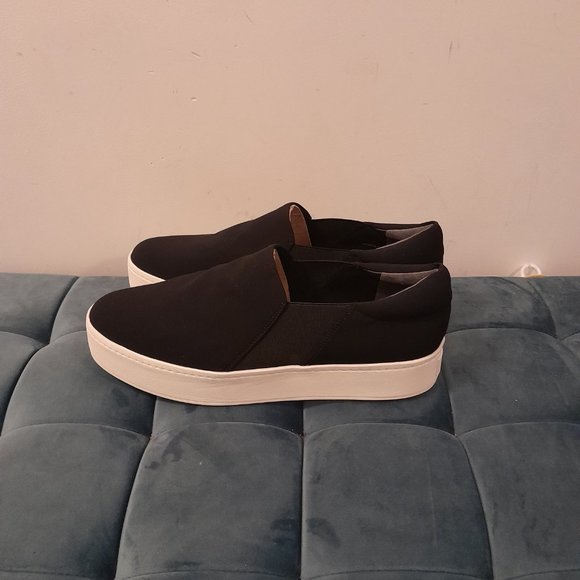 Brand New - Vince Women's Warren Shoe, Black - Picture 6 of 8